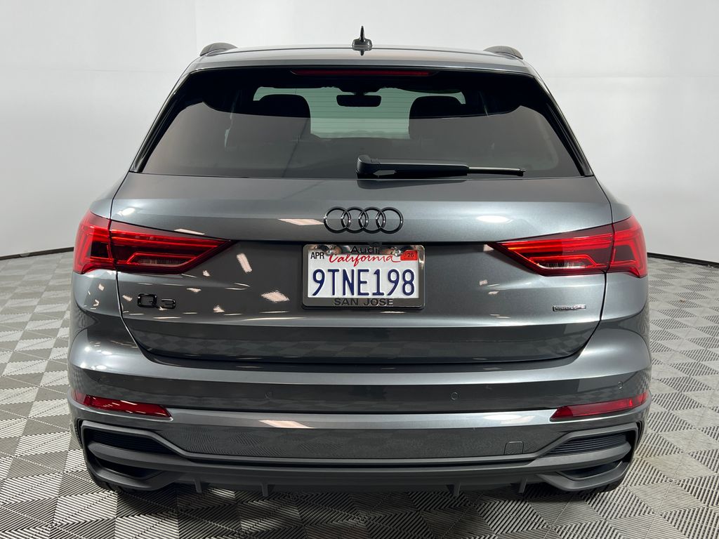 Thumbnail: 2025 Audi Q3 - 4