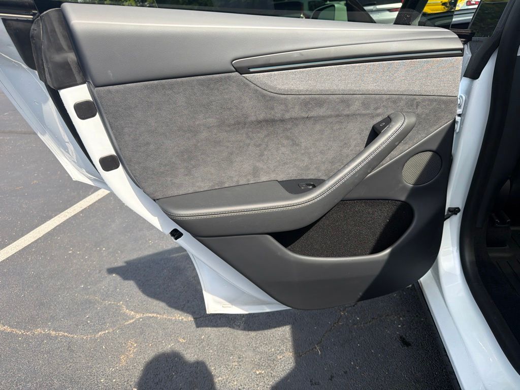 Thumbnail: 2026 Tesla Model Y - 20