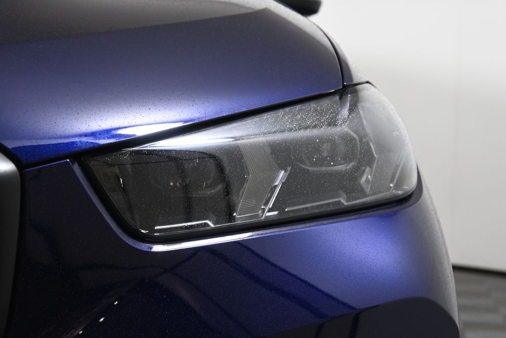 Thumbnail: 2026 BMW X5 - 11