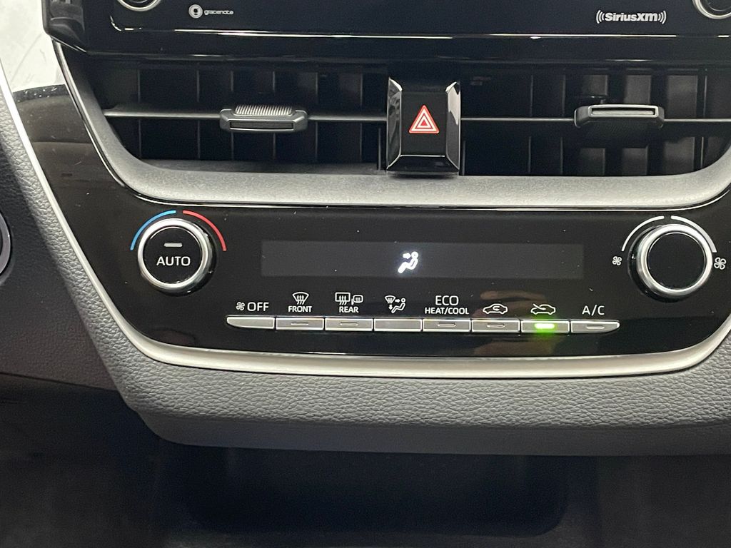 Thumbnail: 2022 Toyota Corolla - 26