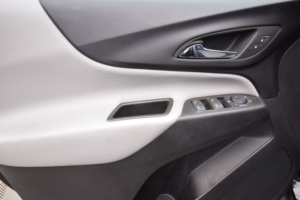 used 2023 Chevrolet Equinox car, priced at $17,200