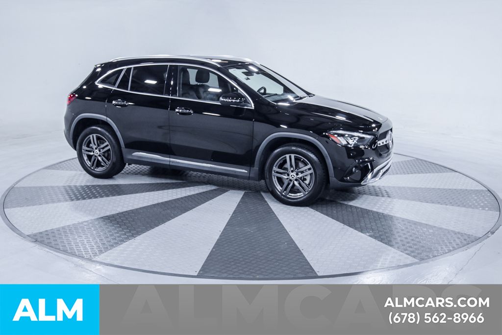 Used 2025 Black Mercedes-Benz GLA 250 image 13