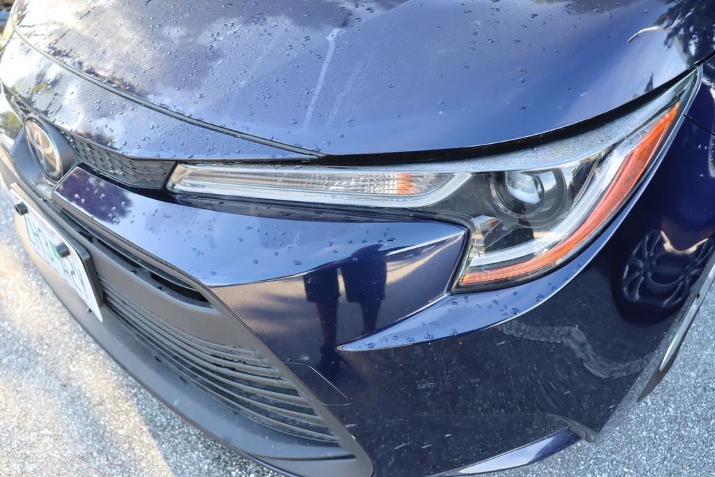Thumbnail: 2023 Toyota Corolla - 3