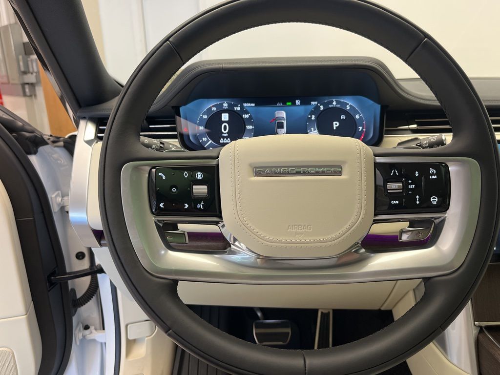 Thumbnail: 2025 Land Rover Range Rover - 13