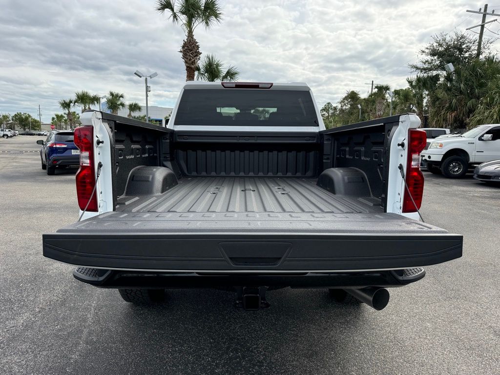 2025 Chevrolet Silverado 2500HD Custom 12