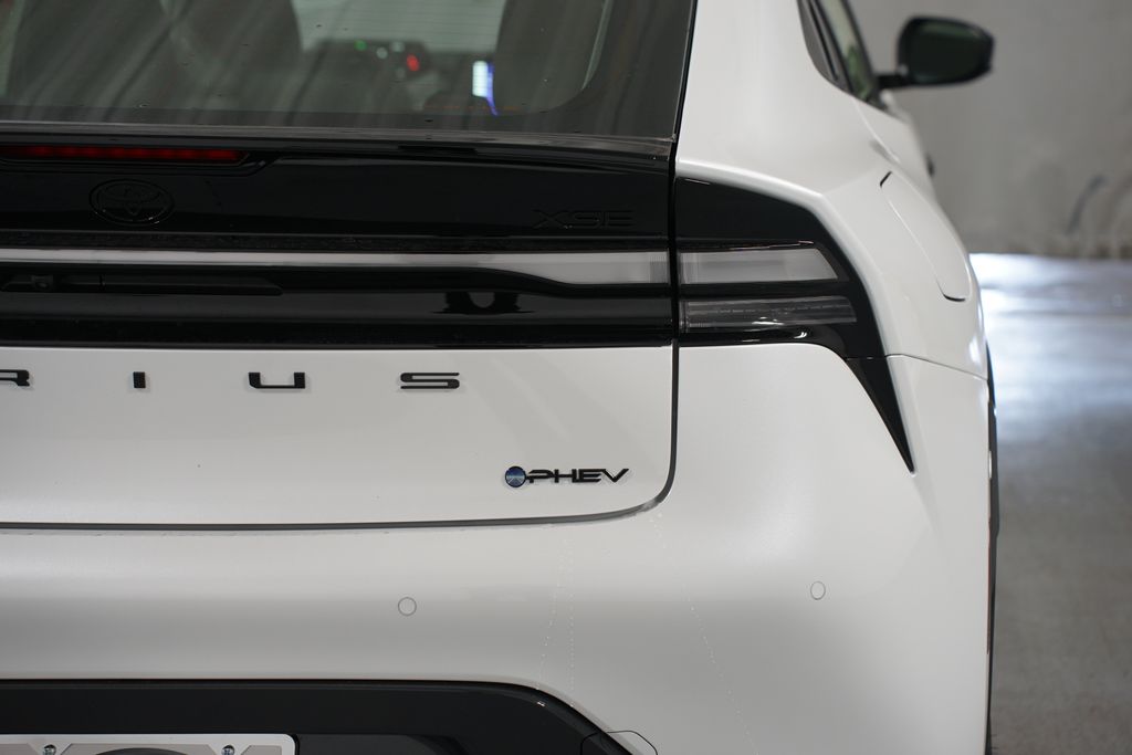 Thumbnail: 2026 Toyota Prius - 10