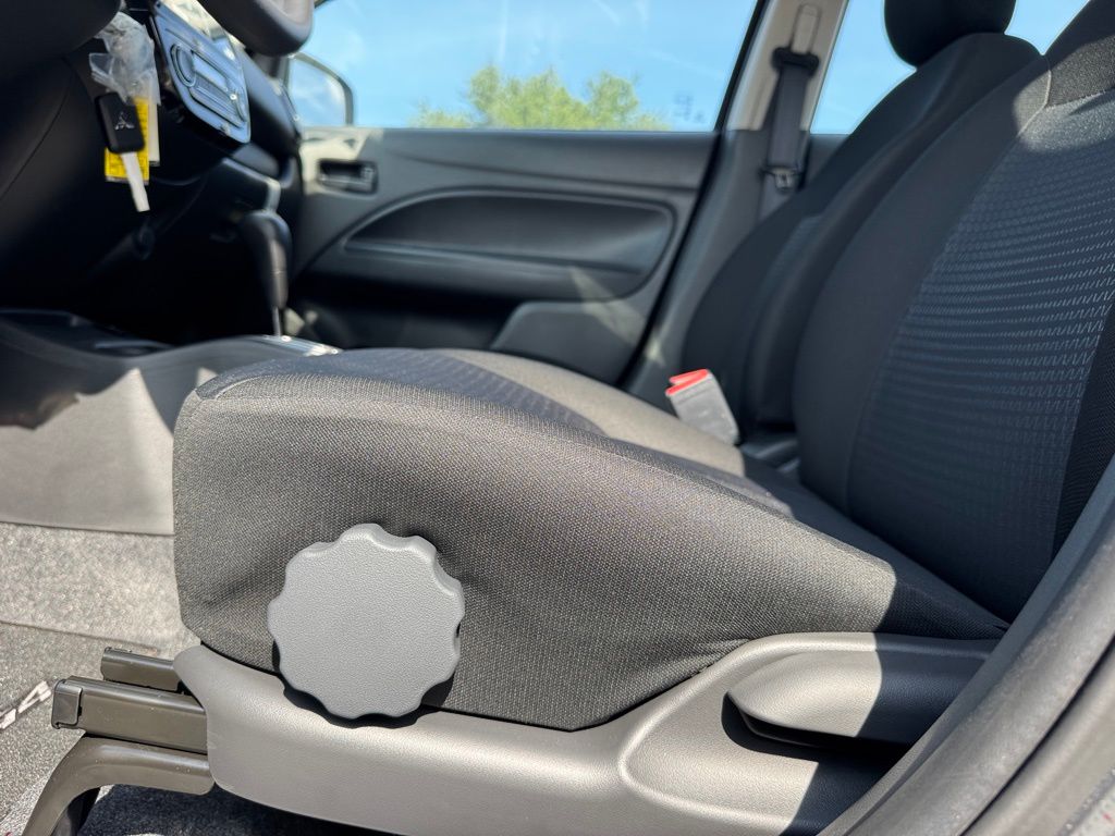 2024 Mitsubishi Mirage G4 ES photo 29