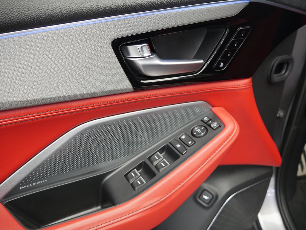 Thumbnail: 2025 Acura MDX - 18