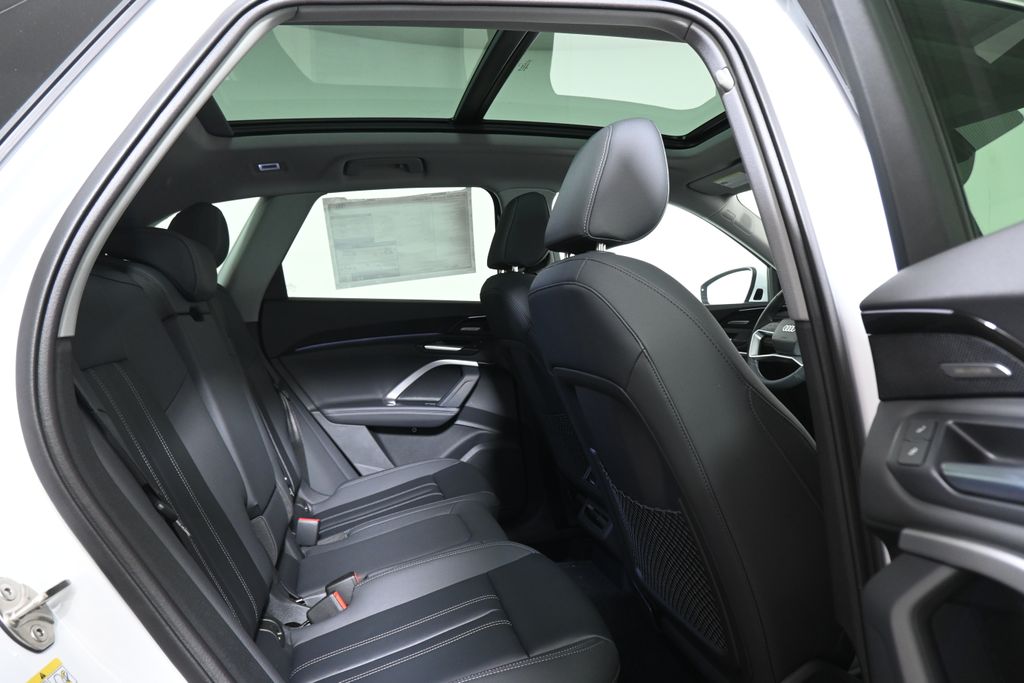 Thumbnail: 2025 Audi Q5 - 20