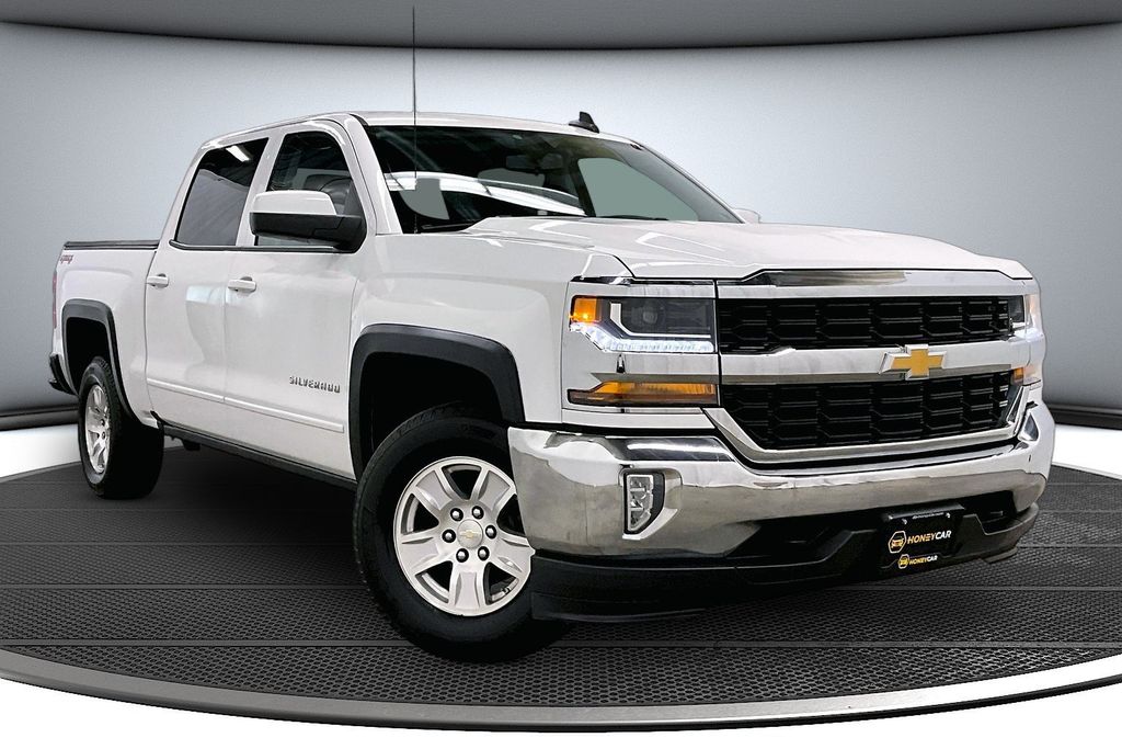 Summit White 2018 Chevrolet Silverado 1500 LT Crew Cab 4WD Pickup Truck Four-Wheel Drive 6-Speed Automatic Overdrive