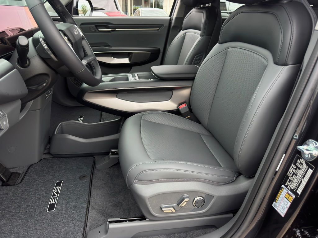 2026 Kia EV9 Light Long Range Gray at Community Kia