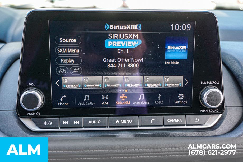 Used 2025 Gray Nissan SV image 37