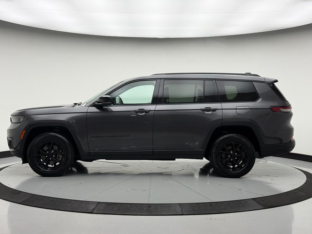 Thumbnail: 2024 Jeep Grand Cherokee L - 2