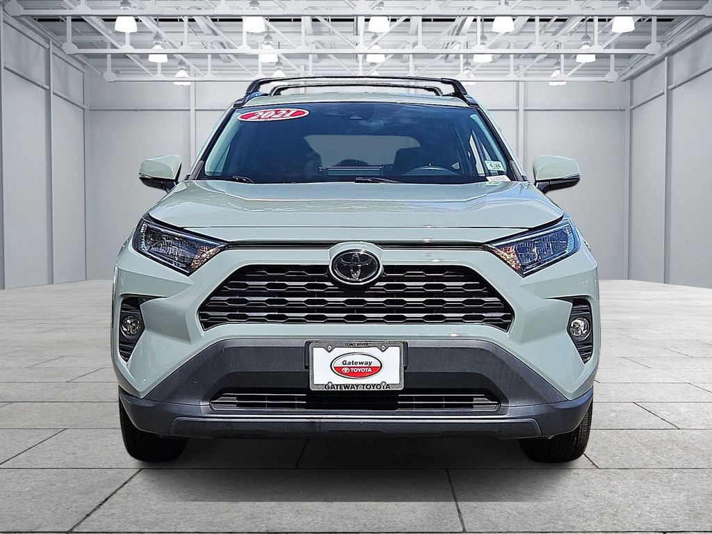 Thumbnail: 2021 Toyota RAV4 - 2