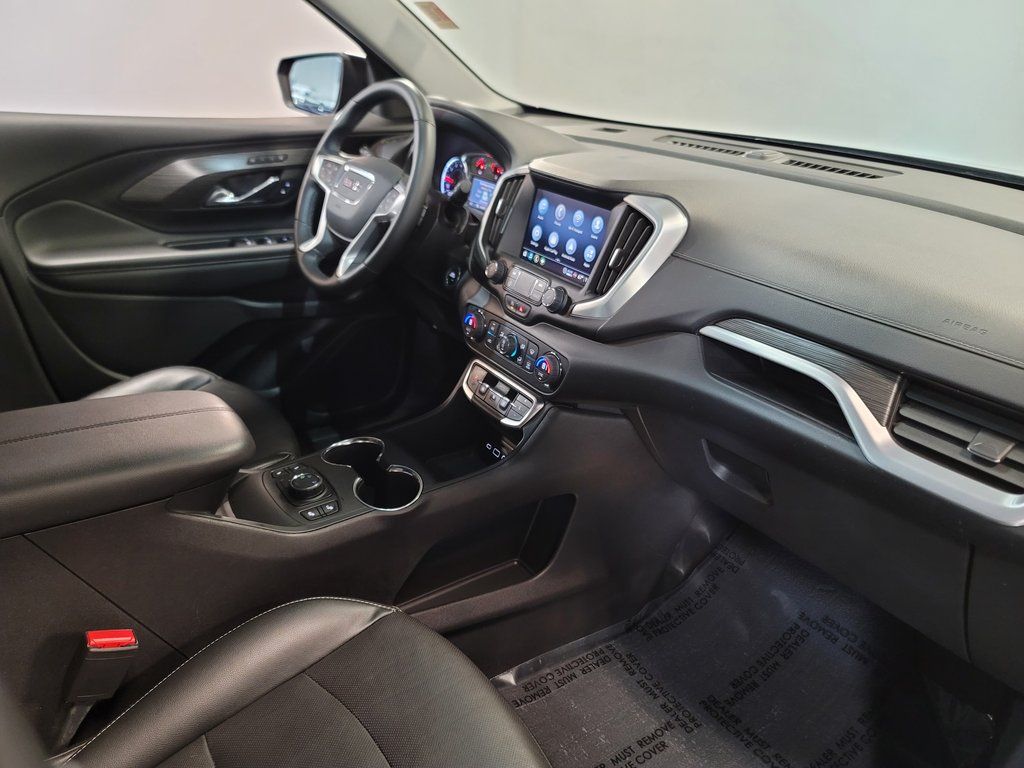 2024 GMC Terrain SLT photo
