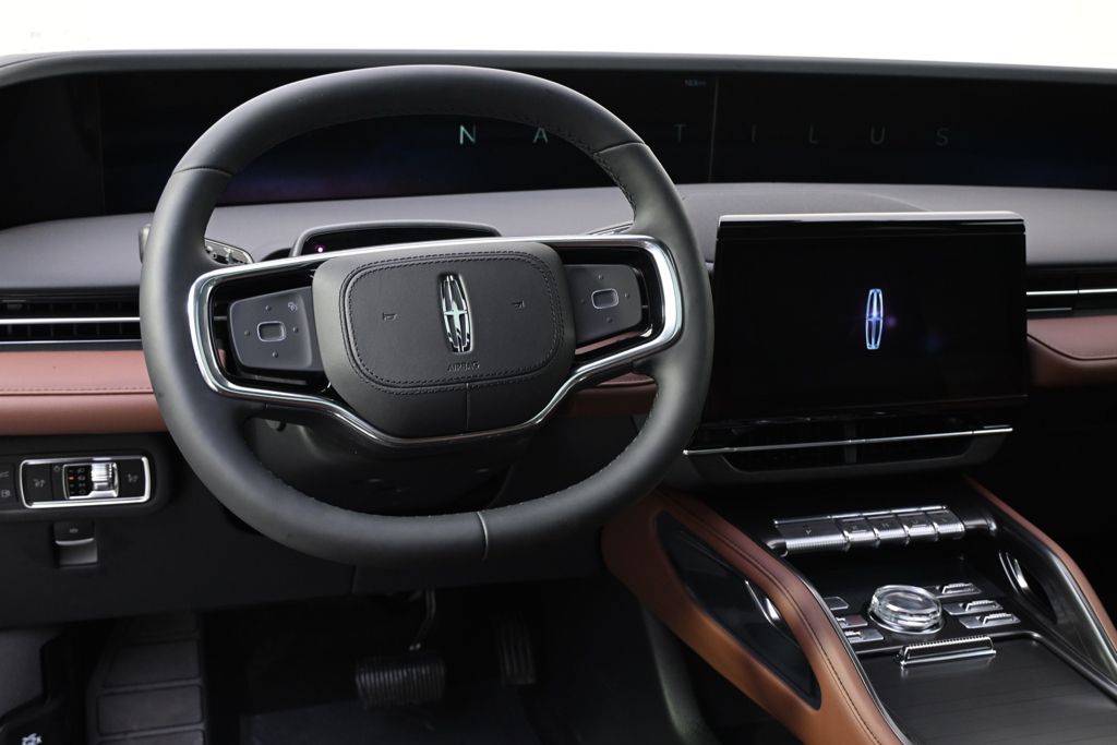 New 2026 White Lincoln Reserve image 12