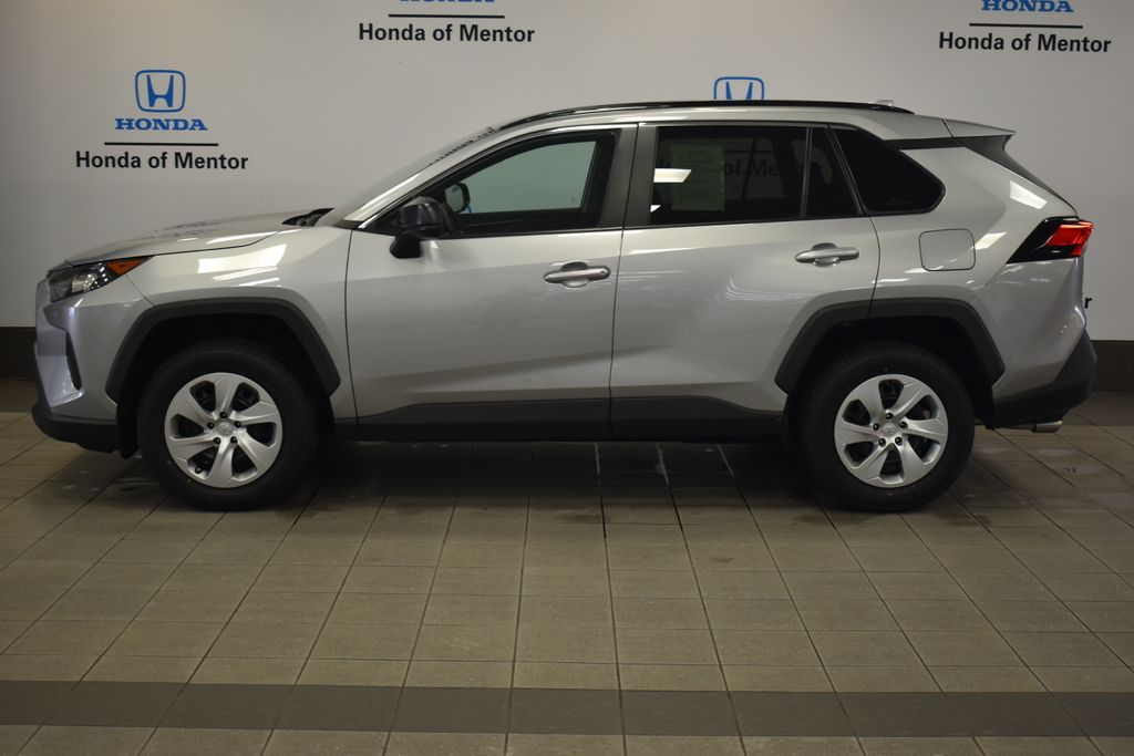 2021 Toyota RAV4 LE 2