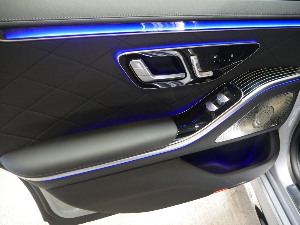 Thumbnail: 2026 Mercedes-Benz S-Class - 15