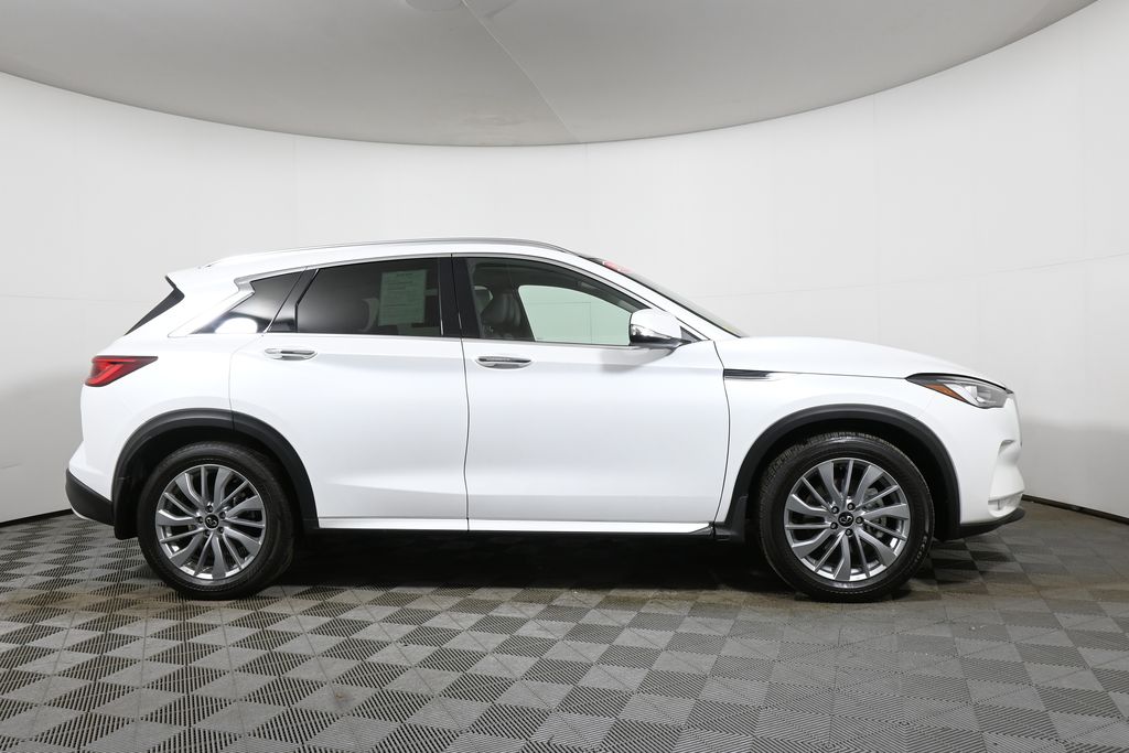 Thumbnail: 2023 INFINITI QX50 - 8