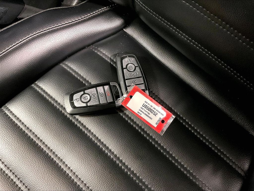 2022 Ford Edge — photo 30