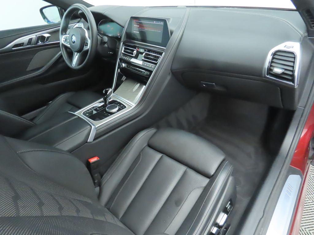 Thumbnail: 2022 BMW 8 Series - 18