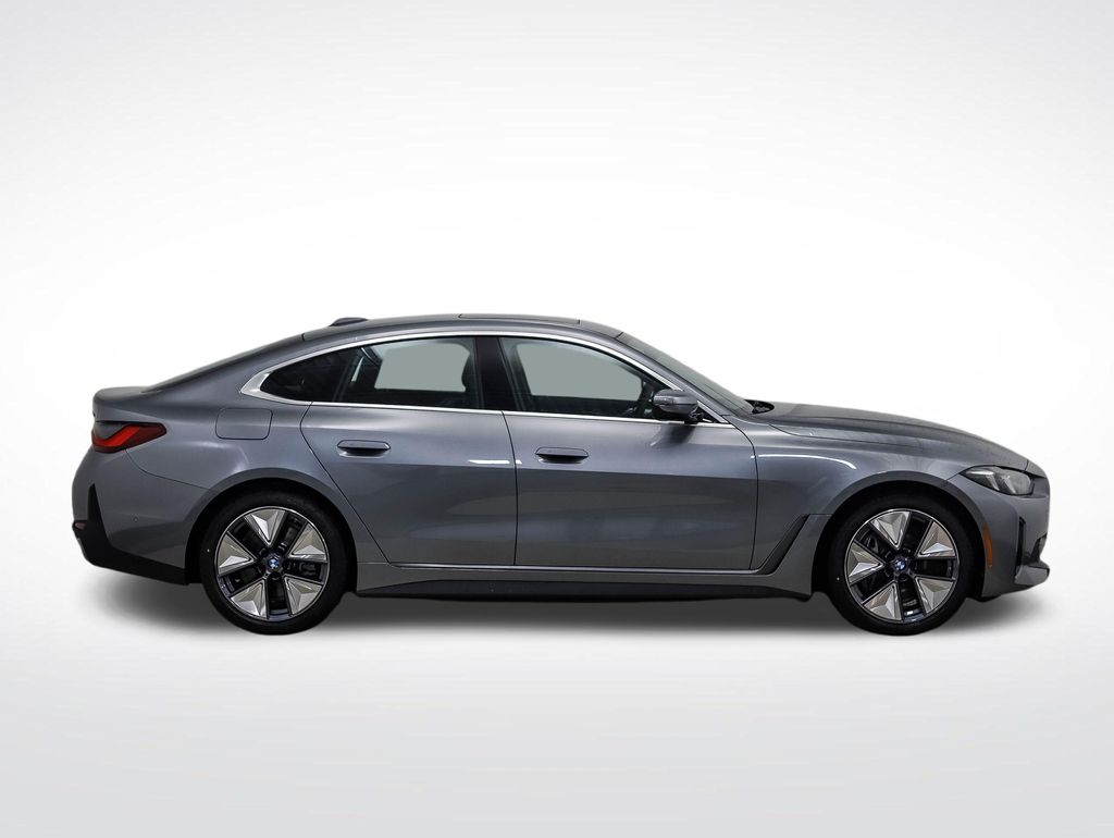 Thumbnail: 2025 BMW i4 - 6