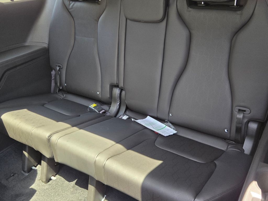 2027 Kia Carnival - $51,115