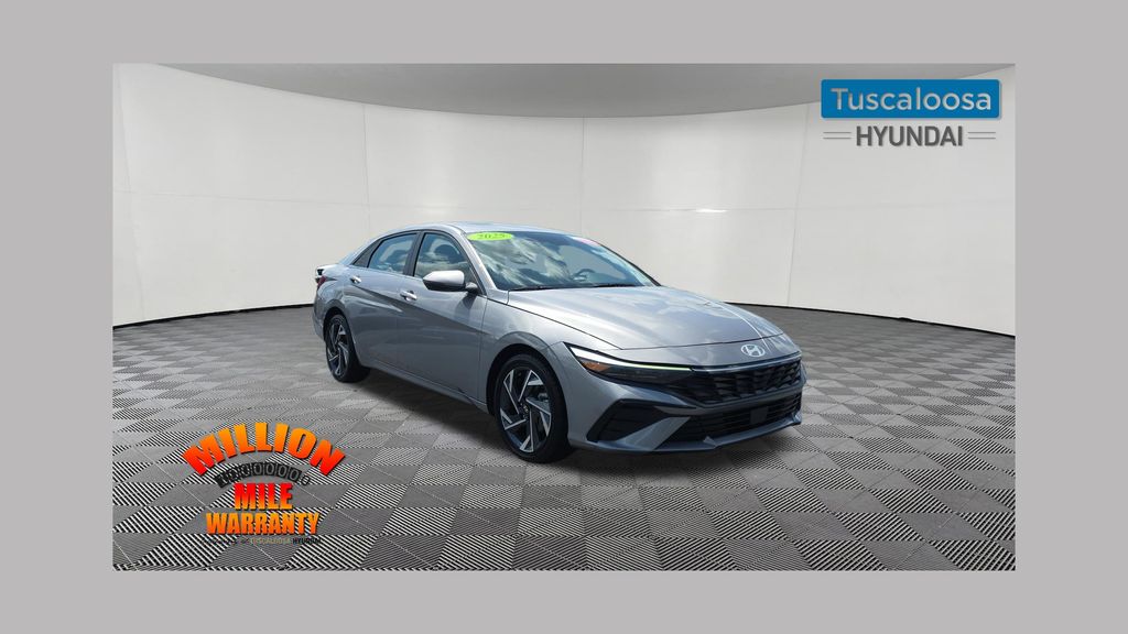 2025 Hyundai Elantra Limited FWD   