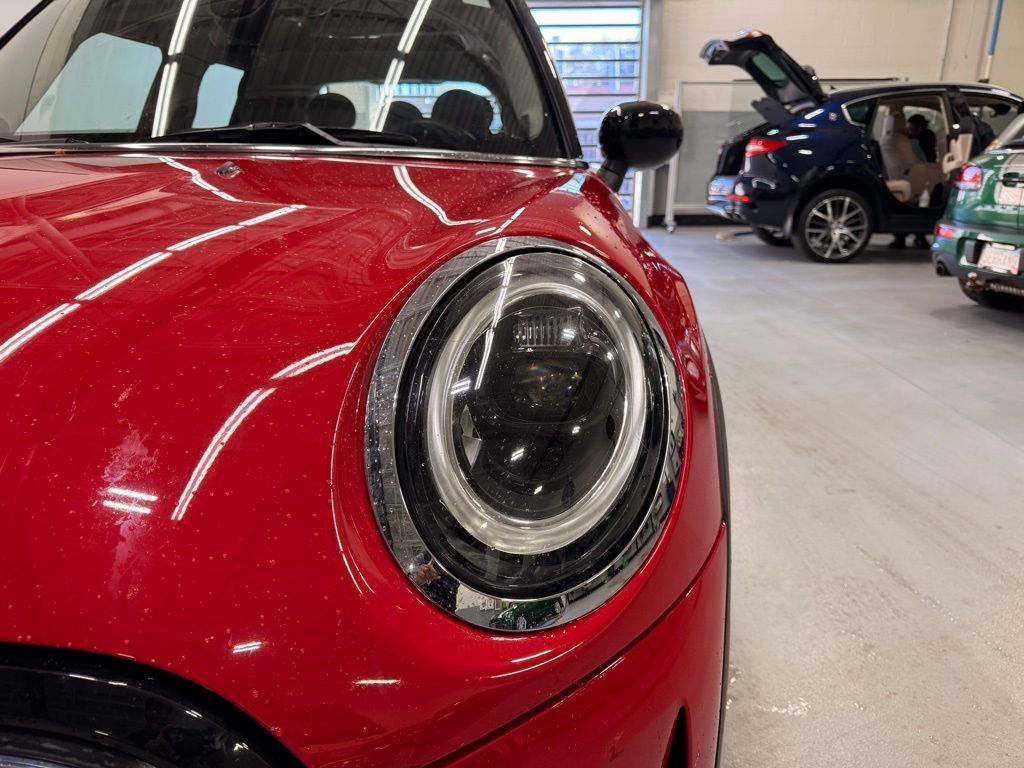 Thumbnail: 2022 MINI Cooper - 9