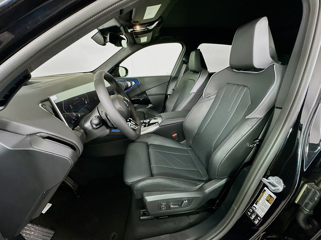 Thumbnail: 2026 BMW X3 - 16