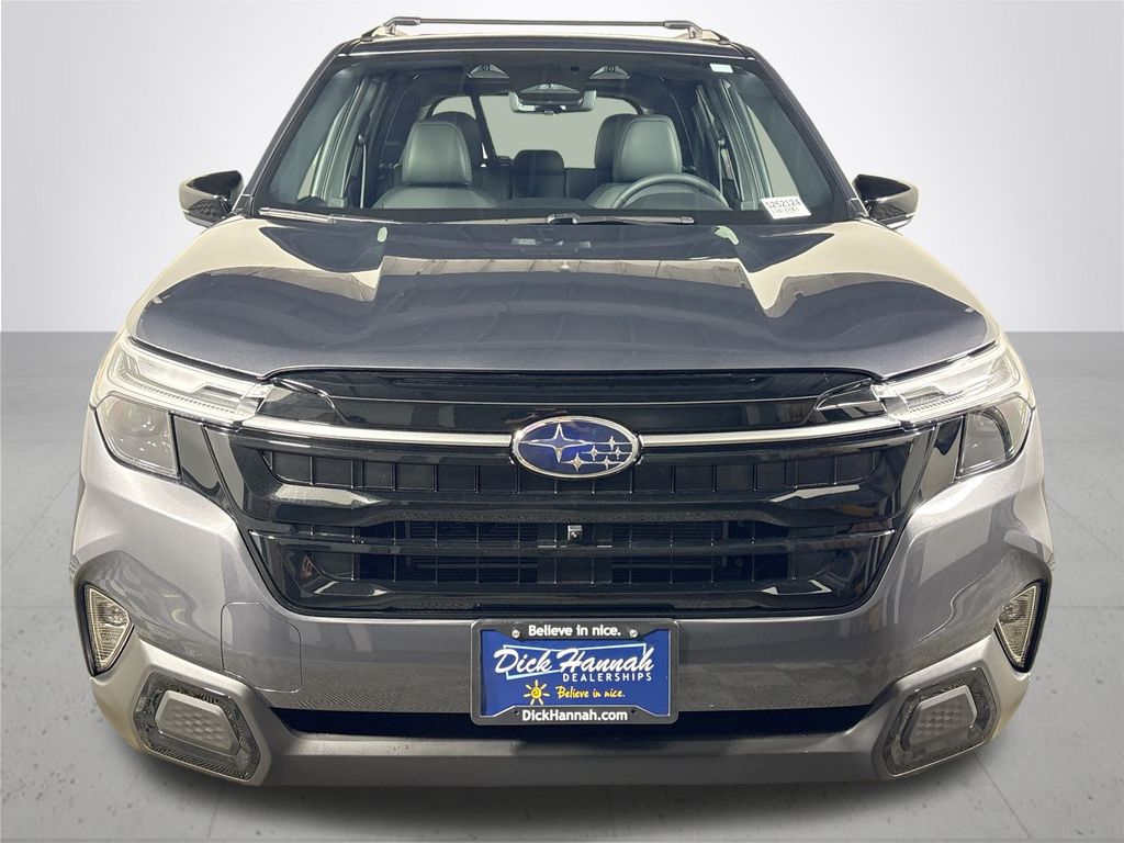 2025 Subaru Forester Touring photo 3