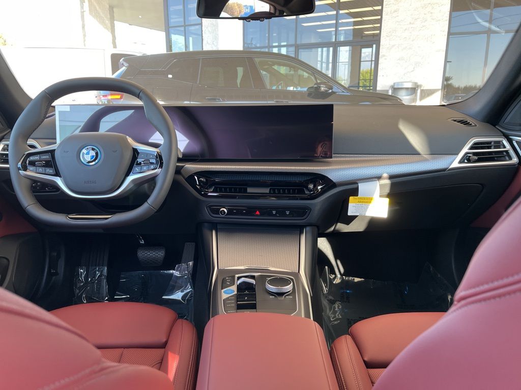 2025 BMW i4 eDrive40 8