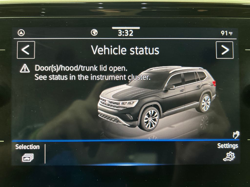 Certified Used 2022  Volkswagen 3.6L V6 SE w/Technology image 30