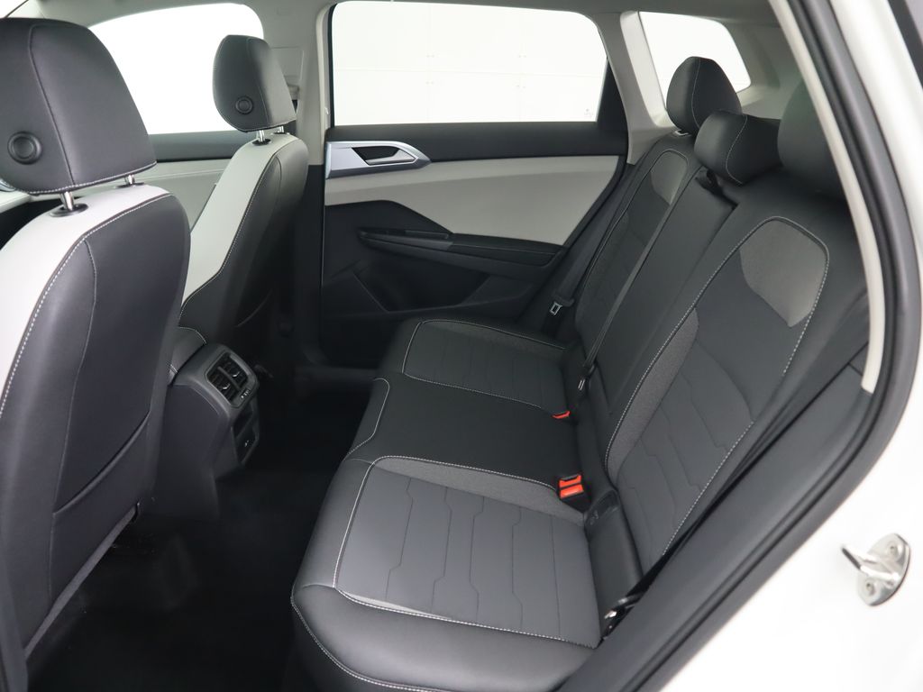 Thumbnail: 2025 Volkswagen Taos - 21