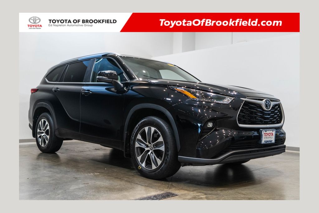 Midnight Black Metallic 2023 Toyota Highlander SUV / Crossover All-Wheel Drive 8-Speed Automatic