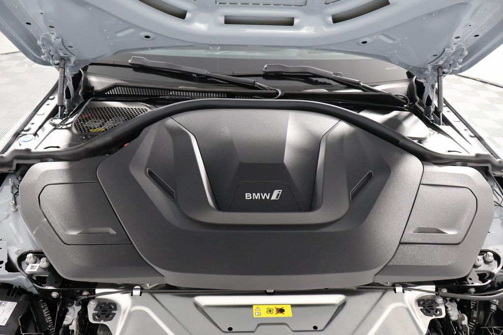 Thumbnail: 2026 BMW i4 - 9