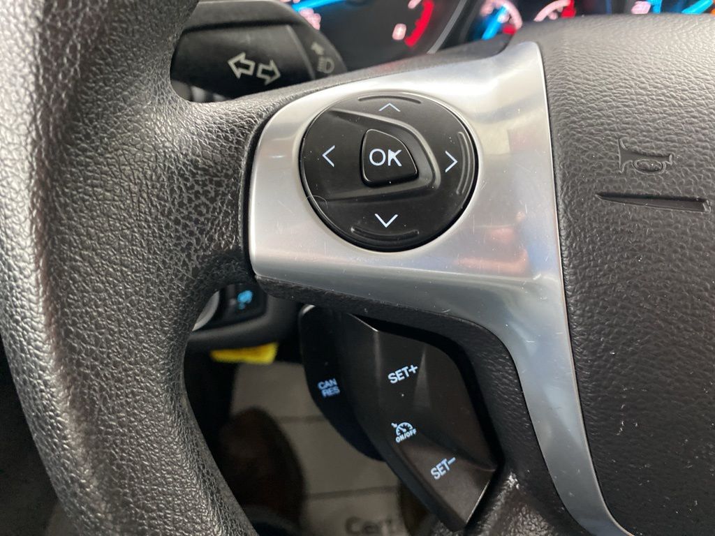 2016 Ford Escape SE photo