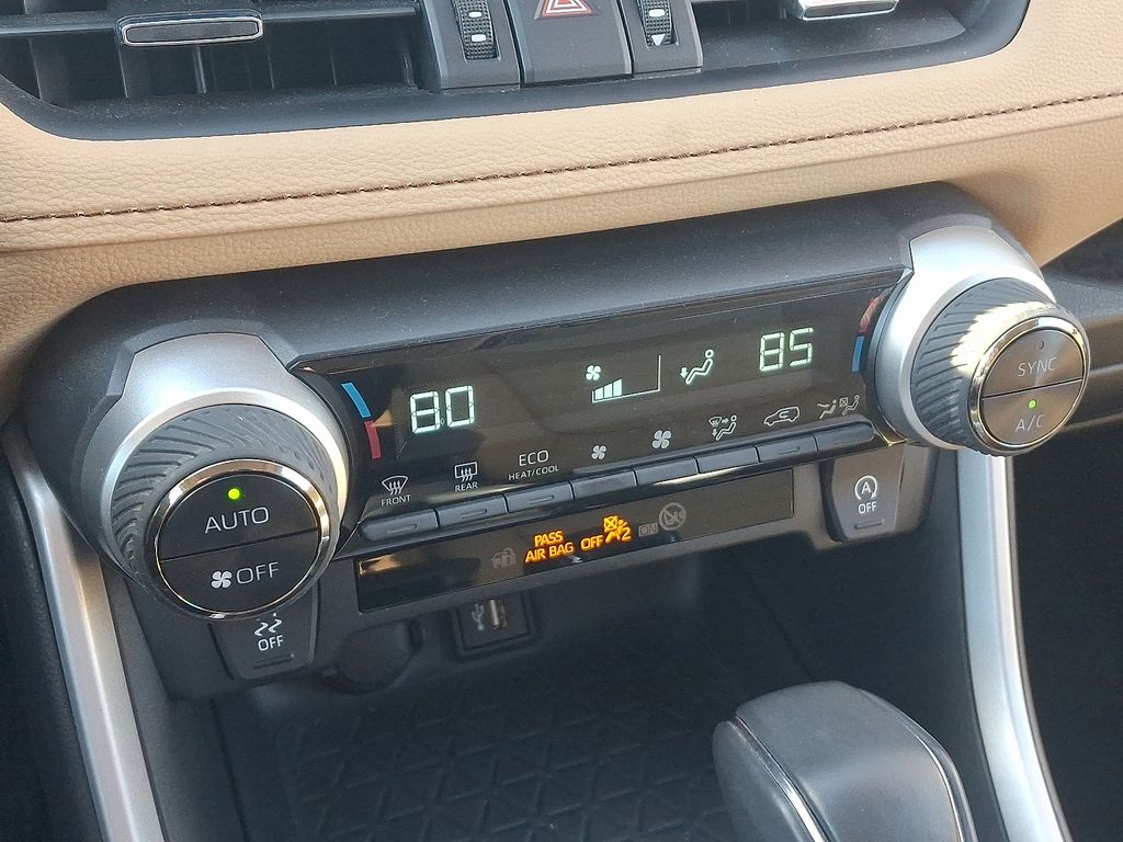 Thumbnail: 2023 Toyota RAV4 - 17