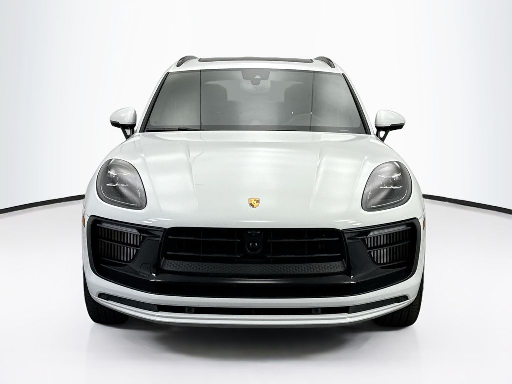 Thumbnail: 2024 Porsche Macan - 10