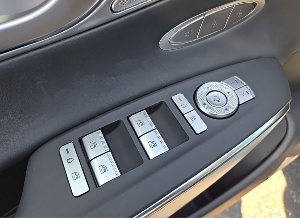 2026 Genesis GV70 Advanced 19