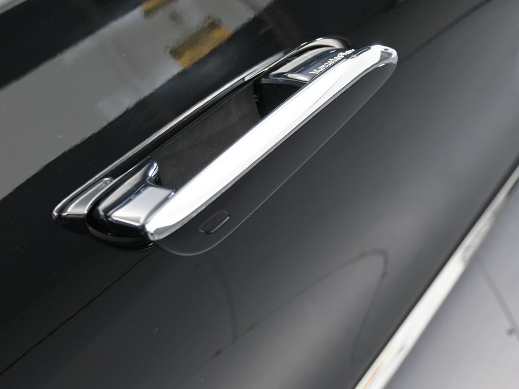 Used 2022 Onyx Black/Mojave Silver Mercedes-Benz S 580 image 54