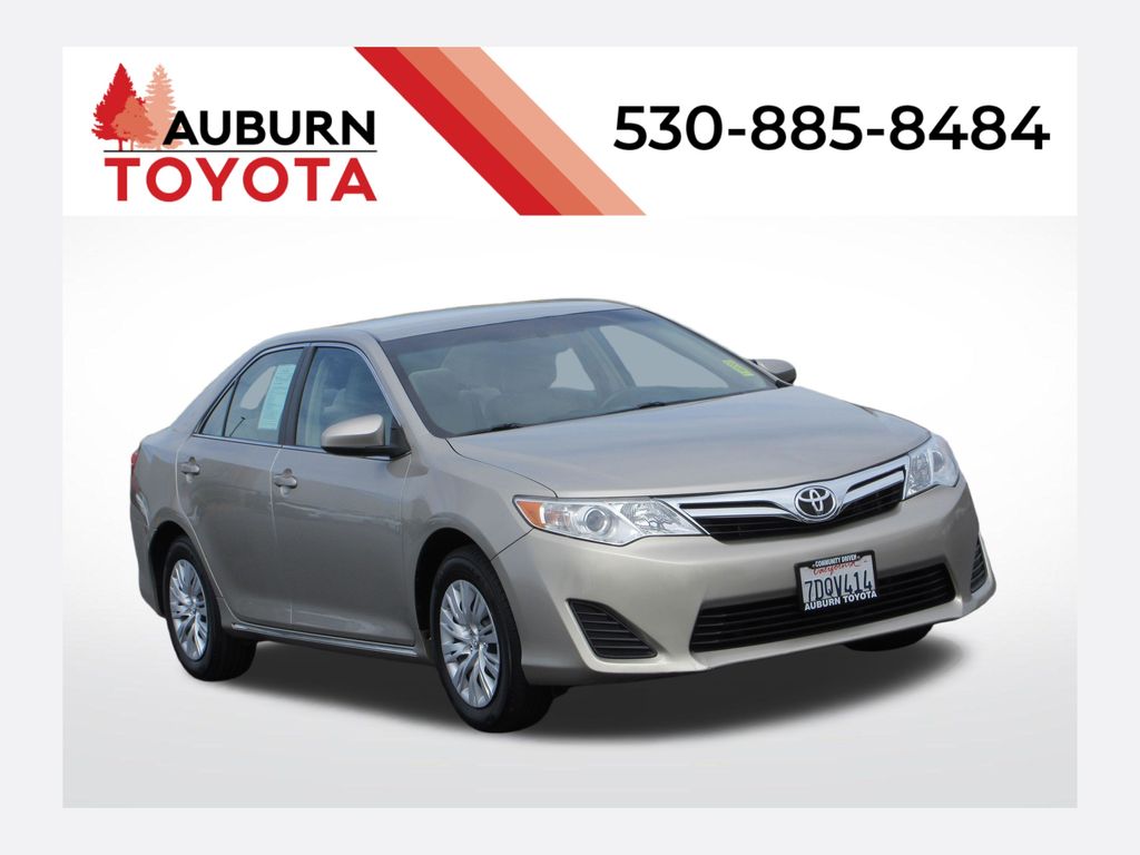 Classic Silver Metallic 2014 Toyota Camry LE Sedan Front-Wheel Drive 6-Speed Automatic
