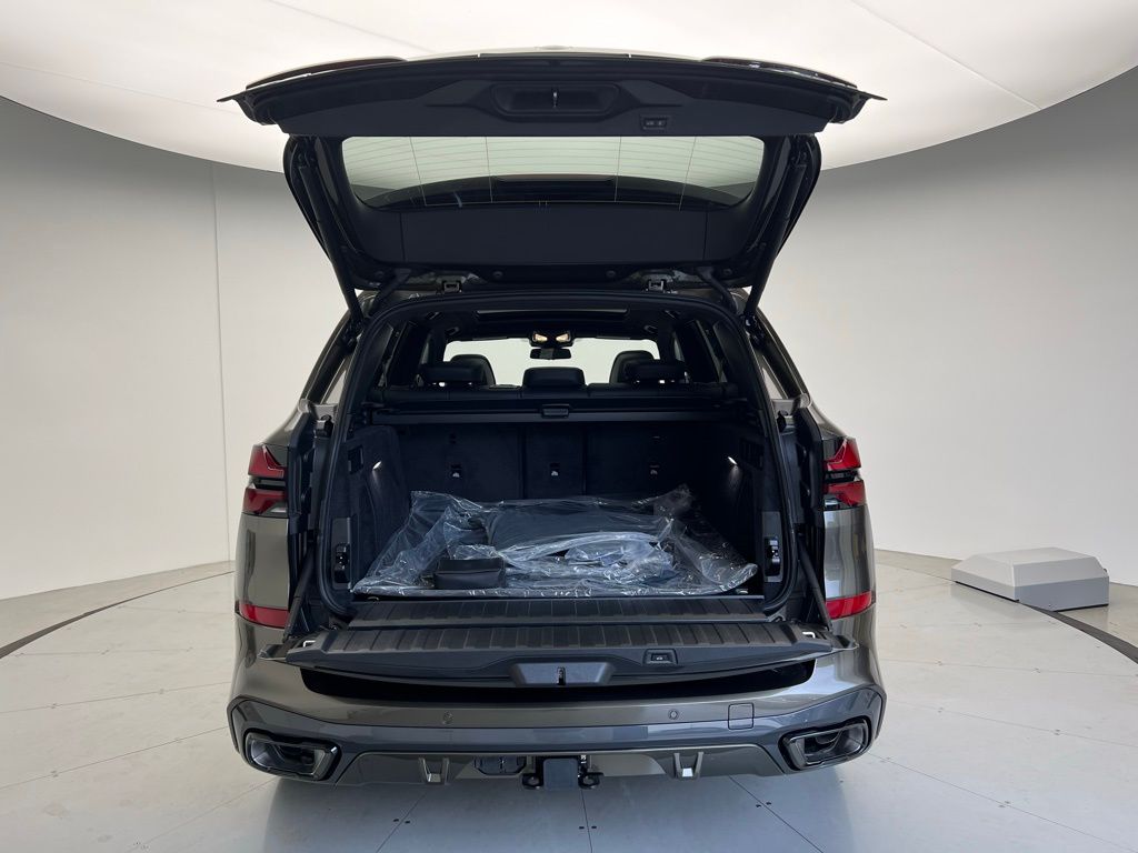 Thumbnail: 2026 BMW X5 - 5