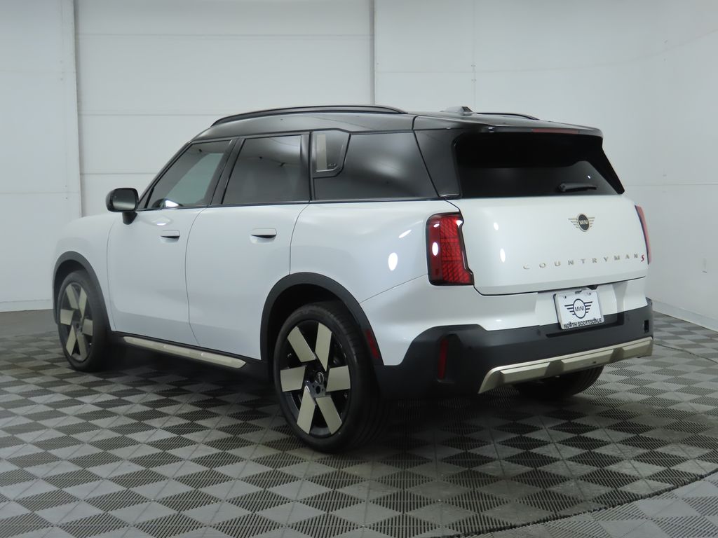 2025 MINI Cooper Countryman Iconic 7