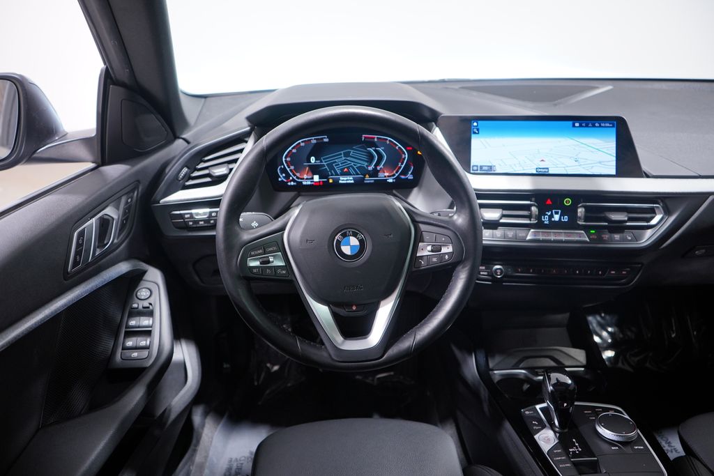 Thumbnail: 2022 BMW 2 Series - 11