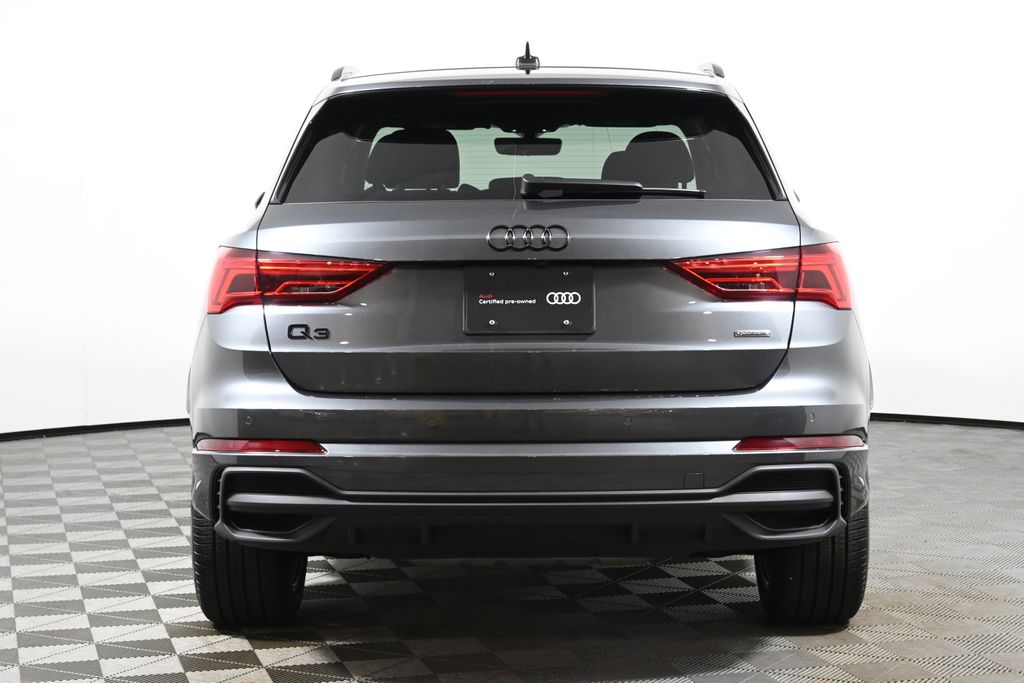 Thumbnail: 2025 Audi Q3 - 6