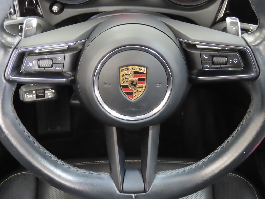 Thumbnail: 2023 Porsche Macan - 18