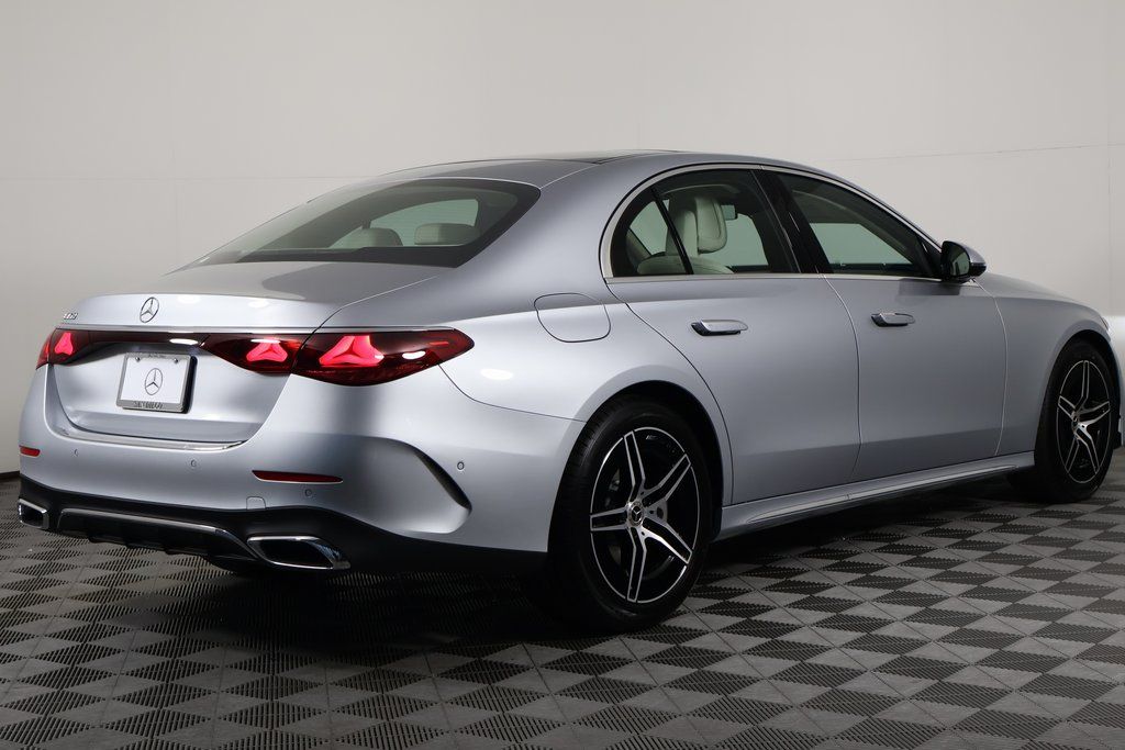 Thumbnail: 2027 Mercedes-Benz E-Class - 2