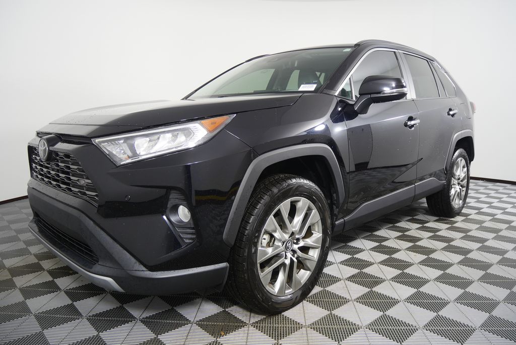 Thumbnail: 2019 Toyota RAV4 - 8