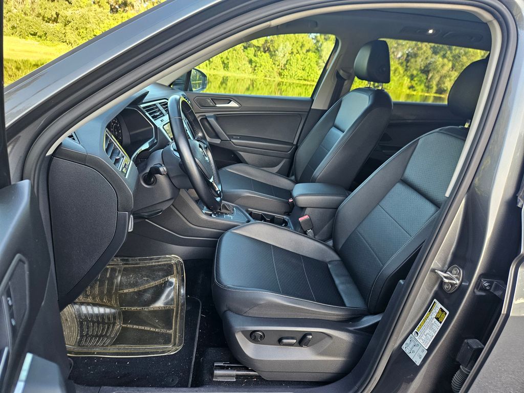 Thumbnail: 2019 Volkswagen Tiguan - 14
